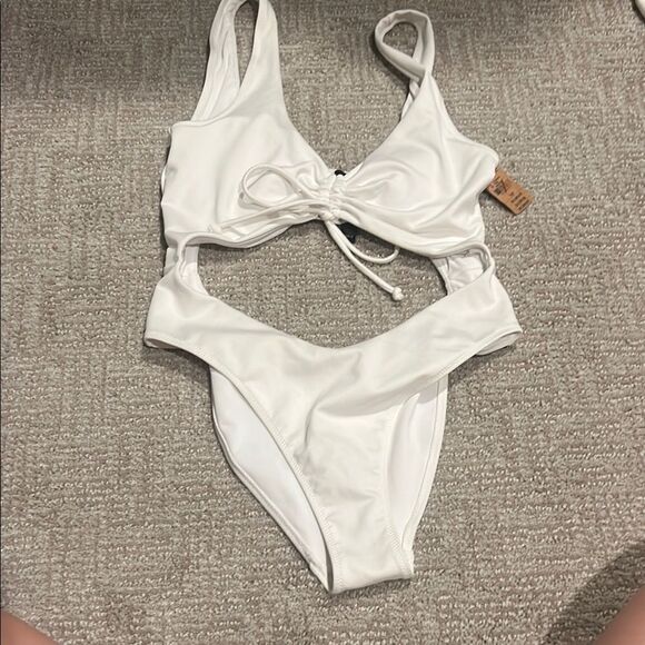 NWT Victoria’s Secret PINK one piece - Picture 2 of 6